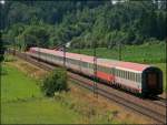 Der Wagenpark des EC 114  W�RTHERSEE  bestand am 11.07.2008 aus 7x 2.Klasse Reisezugwagen 1x Speisewagen und 2x 1.Klasse Waggons. Bis auf den Vorletzten zeigen sich alle Waggons im aktuellen Farbschema. 
