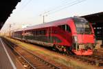 RailJet wieder mal anders, hier zum sehn der Steuerwagen 80-90 750 mit Zwischenwagen 22-90 150 dahinter 1116 200, 1116 181, 9163 504 (Messzug), zwei Schlieren mit der Nr. 84-33 049, 2935 008 und zu guter Letzt wieder 2 Tfz 1116 159 und 1116 245, das alles in Wien H�tteldorf. Falls jemand ein Foto des kompletten Zug sehn will (Nachschuss aber gegen die Sonne) bitte per Email anfragen; am 28.06.2012