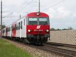 Strecke Linz-Kirchdorf an der Krems  Streckenabschnitt Ansfelden-Nettingsdorf, 8073 060-0, Pfingstwochenende 05,    Minolta Dimage Z3