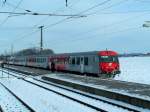 8073 029-5 f�hrt als R3951 am Bhf.