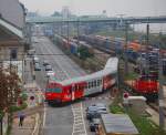 LP Cityshuttle Garnitur bei der �berfahrt des Wiener Handelskai am 18.9.2009