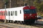 Steuerwagen 80-73 026-1 mit dem R 1654 bei der Einfahrt in Payerbach-Reichenau.