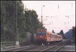 8073 110 wird von einer 1144 als Regionalzug von Innsbruck nach Rosenheim geschoben.