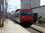 CityShuttle 051-9 mit Dosto-Garnituren in Retz am 23.7.2010.