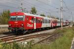 Wendezug mit Steuerwagen 80-73 204-4 fährt am 7.10.2014 als Regionalzug von Mürzzuschlsg nach Bruck/Mur in die Haltestelle Kapfenberg Fachhochschule ein.