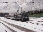 Am 07.01.2012 durchfuhr die 1116-126  Licht ins Dunkel  mit einem �BB-IC den Bahnhof Brixlegg Richtung Salzburg.