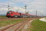 1116 223 mit Railjet 60 von Wien West nach M�nchen am 18, April 2009. Aufgenommen zwischen H�rsching und Oftering. 