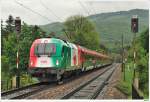 Ein seltener Gast konnte gestern auf der Westbahn angetroffen werden. 1216 004 (EM Italien) bespannte den SLP 95736, mit dem sie unterwegs zum Brenner und in Folge (kalt) nach Bozen war. Hofstatt, 6.5.2009.