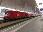 ÖBB 2016 067 mit dem REX 5873 von Freilassing nach Braunau (Inn), am 12.02.2020 in Salzburg Hbf.