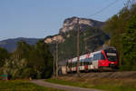 4024 089-7 im schönen Abendlicht hinter Altach.