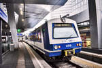 6020 261-6 hält als S80 25035 (Wien Erzherzog-Karl-Straße - Wien Hütteldorf), in Wien Hbf.