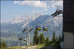 Auf der Planai hat man perfekten Blick auf den Dachstein .