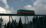 Standseilbahn in Ellmau - Wagen 1 auf dem ersten hheren Viadukt.