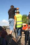 Akrobatische Fotografen oder fotografierende Akrobaten? - Humanstudie w�hrend des zweit�gigem Fotospezial  Dieselnostalgie im Weinviertel  am 22.August 2026 in Mistelbach LB.