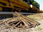 Bahnbauwerkzeuge einst und jetzt; oder Krampen versus Swietelsky-Gleisbauzug;111004