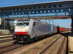 186.106 + 286 G 41856 in Wels Hbf am 16.8.13 einer der letzten Tauernumleiterzge in Wels 