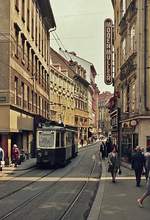 Im Juni 1974 ist der Zweiachser 209 als Linie 6 zum Hauptbahnhof in der Grazer Innenstadt unterwegs