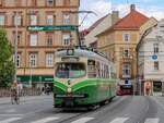 Graz. Am 23.08.2020 war Oldtimer 267 zwischen Mariatrost und Remise Alte Poststraße unterwegs. Der Oldtimer konnte von mir bei der Hauptbrücke aufgenommen werden.