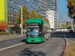 Graz. Am Morgen des 27.10.2021 fährt Cityrunner 662 der Graz Linien hier als Linie 4 nach Liebenau.