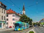 Graz. An diesem sonnigen 14. Mai 2022 konnte ich Cityrunner 666 als Linie 3/5 vor der Josefkirche in Graz ablichten.