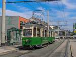 Graz.TW  206+319B waren am 25.07.2020 als Sommerbim unterwegs, hier in der Waagner-Biro-Straße.