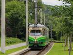 Graz. Am 26.06.2020 öffnete das Tramway Museum Graz das erste Mal seine Pforten für Besucher. TW 267 war als Shuttle zum Öffnungstag vom Jakominiplatz nach Mariatrost unterwegs, hier kurz vor der Endstation.