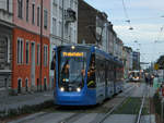 Graz. Bald wird es wieder soweit sein: Die Graz Linien brauchen neue Fahrzeuge. Zum testen borgten sich die Graz Linien eine Straßenbahn des Types Avenio von Siemens aus München aus. Die Teststraßenbahn war am 14.08.2020 auf Probefahrt, hier bei der  Jakominirampe .