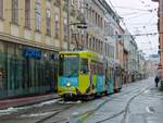 Graz. TW 604 war am 28.11.2021 auf der Linie 4 unterwegs, hier am Jakominiplatz.