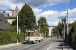 Am 10. September 2022 ist die Garnitur aus Triebwagen 93 sowie Beiwagen 111B als Zubringer zum Saisonfest des Tramway Museum Graz unterwegs und konnte in der Auersperggasse auf der Fahrt zum Jakominiplatz festgehalten werden. 