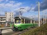 Graz. Die 10 Straßenbahnen der Reihe 500 (501 – 510), sind noch die letzten verbliebenen  Hochflurfahrzeuge im Planeinsatz der Straßenbahn Graz. Einen davon, den TW 502, konnte ich am Vormittag des 10.01.2023 in der Endhaltestelle Reininghaus fotografieren.