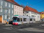 Graz. Zu Faschingsdienstag richteten die Graz Linien einen Sonderverkehr ein. Im Zuge dessen verkehrte die Sonderlinie 1/5, hier ist der Cityrunner 662 auf besagter Linie in Karlau zu sehen.