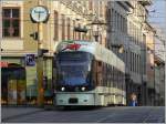 Strassenbahn Bombardier Flexity Outlook C Nr.666 nach Andritz am Kaiser Franz Josef Quai.