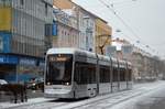 Graz, Variobahn 239 auf der Linie 4 zwischen den Haltestellen Jakominigürtel und Stadthalle, 10.01.2017