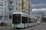 Graz Variobahn WN 234 auf der wegen des Faschingsumzuges nach Eggenberg/UKH abgelenkten Linie 7 nach der Haltestelle Asperngasse, 28.02.2017