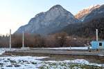 Vorläufiger Gleisabschluß der Straßenbahn Innsbruck zum Wenden bei der Endhst. Technik-West, aufgenommen 7.12.2017.