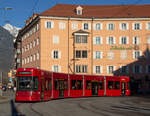 Innsbruck 

IVB Flexity 2 375 als Linie 1 am Makrtgraben, 15.01.2022. 