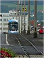 Der Cityrunner 030 kommt am 14.09.2010 ber die Donaubrcke in Linz.