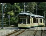 An der Kreuzungsstelle Schableder in Linz konnte ich am 14.09.2010 die bergwrtsfahrende Straenbahn 502 der Pstlingbergbahn aus dem talwrtsfahrenden Wagen aus fotografieren. (Hans) 