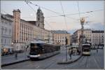 Die Pöstlingbergbahn startet am Hauptplatz bei der Dreifaltigkeitssäule. (30.06.2015)