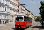 E1 4844 verkehrte am Tramwaytag 2017 als Shuttle zwischen den Betriebsbahnhöfen Gürtel und Michelbeuern. (06.05.2017)