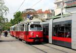 Wien Wiener Linien SL 6 (E1 4508 + c3 1213) VI, Mariahilf, Linke Wienzeile (Hst. Margaretengürtel) am 11. Mai 2017.