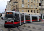 Wien Wiener Linien SL 33 (A 6) IX, Alsergrund, Alserbachstraße / Althanstraße / Julius-Tandler-Platz / Franz-Josefs-Bahnhof am 2.