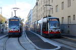 Wien Wiener Linien SL 10 (A 24) / SL 2 (B1 738) XVII, Hernals, Hernalser Hauptstraße / Güpferlingstraße (Endstation Dornbach) am 14. Oktober 2017. - Seit September 2017 fahren die Linie 2 zwischen Friedrich-Engels-Platz und Dornbach und die Linie 10 zwischen Dornbach und Unter St. Veit, Hummelgasse.