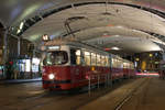 E1 4548 mit c4 1370 auf der Linie 49 am Urban-Loritz-Platz, 28.10.2017