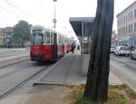 Wien Wiener Linien SL 25 (c4 1317 + E1 4776) XXII, Donaustadt, Erzherzog-Karl-Straße / Donaustadtstraße (Hst. Donaustadtstraße) am 18. Oktober 2017.