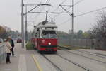 Wien Wiener Linien SL 26 (E1 4781 + c4 1338) XXII, Donaustadt, Oberfeldgasse / Süßenbrunner Straße am 18. Oktober 2017.