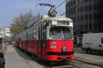 E1 4802 mit einem c4 auf der Linie 26 in Kagran, 12.04.2011