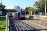 Wien Wiener Linien SL 33 (A 8) XX, Brigittenau, Stromstraße am 17. Oktober 2017.