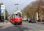 Wien Wiener Linien SL 38 (E2 4022) XIX, Döbling, Grinzing, Grinzinger Allee / An den langen Lüssen am 19.