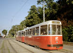 Wien Wiener Linien SL 18 (c5 1514) III, Landstraße, Landstraßer Gürtel / Schweizer Garten-Straße / Fasangasse (Hst. Fasangasse) am 4. August 2010. - Scan eines Farbnegativs. Film: Kodak FB 200-7. Kamera: Leica C2.